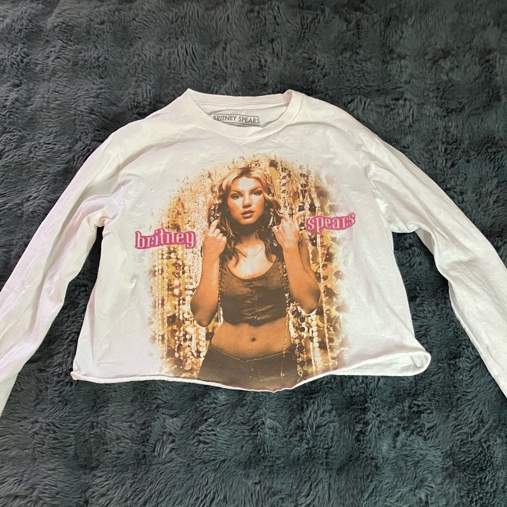 Britney Spears long sleeve crop top